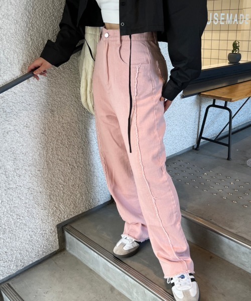 nemne store(ネンネストア)の「《Delfy》【低身長用サイズあり】フリンジストレートデニムパンツ(デニムパンツ・レディース・ライトブルー/ブルー/ブラック/アイボリー/ピンク/グレー・SMALL/MEDIUM)」の6枚目の写真