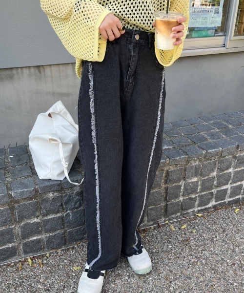 nemne store(ネンネストア)の「《Delfy》【低身長用サイズあり】フリンジストレートデニムパンツ(デニムパンツ・レディース・ライトブルー/ブルー/ブラック/アイボリー/ピンク/グレー・SMALL/MEDIUM)」の12枚目の写真