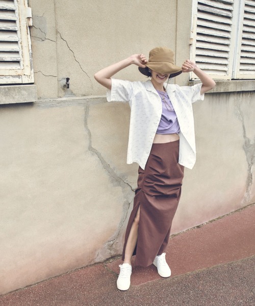 NIKE(ナイキ)の「【NIKE】W NSW MOD WVN SS TOP(シャツ/ブラウス・レディース・ホワイト・SMALL/MEDIUM)」の2枚目の写真