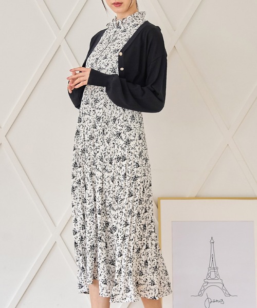 tocco closet(トッコ クローゼット)の「パール釦Vネックショート丈カーディガン(カーディガン/ボレロ・レディース・オフホワイト/ラベンダー/ブラック・M)」の8枚目の写真