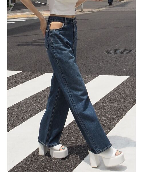 EVRIS（エヴリス）の「チャンキーヒールサンダル（サンダル・レディース・ホワイト/ブラック・SMALL/MEDIUM/LARGE）」の9枚目の写真