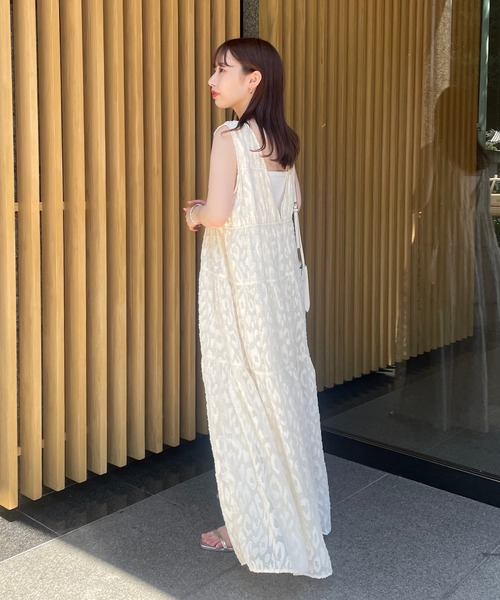 mline（エムライン）の「[mline] ギャザーノースリワンピース（ワンピース・レディース・オフホワイト/ブラック・1/2）」の15枚目の写真