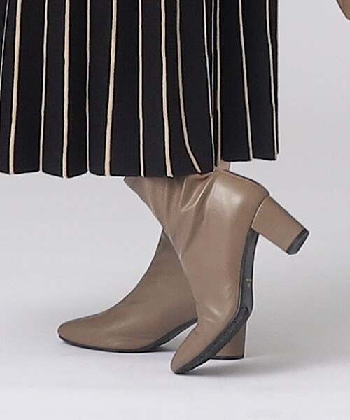 SHOO・LA・RUE（シューラルー）の「◆やわらかく履きやすい 高見え ストレッチブーツ（ブーツ・レディース・サンドベージュ/ブラック/ナチュラル・25/45/35）」の21枚目の写真