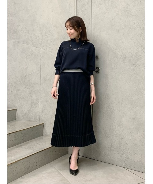 CAST:(キャストコロン)の「【NAVY】【大人気定番】バックボタンブラウス(シャツ/ブラウス・レディース・オフホワイト/ネイビー/グレー/レッド・M/S)」の14枚目の写真