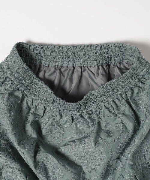 BEAMS HEART（ビームスハート）の「総刺繍 タック フレアスカート（スカート・レディース・ブラック系その他4/ホワイト系その他5/グリーン系その他/ブラウン/イエロー・FREE）」の17枚目の写真