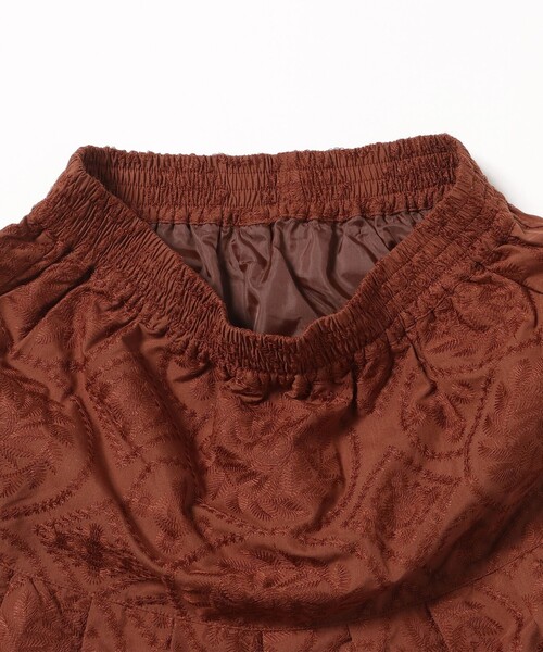 BEAMS HEART（ビームスハート）の「総刺繍 タック フレアスカート（スカート・レディース・ブラック系その他4/ホワイト系その他5/グリーン系その他/ブラウン/イエロー・FREE）」の20枚目の写真