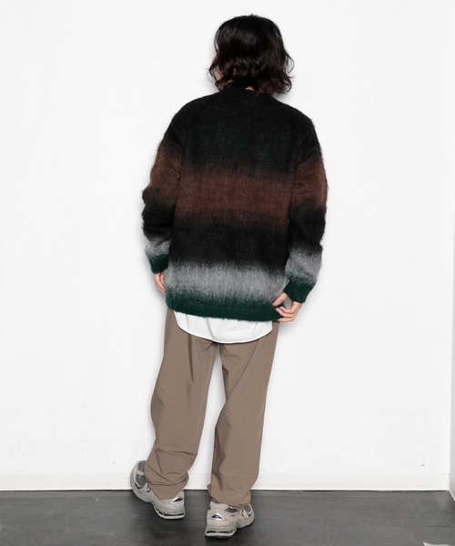 AMERICAN RAG CIE(アメリカンラグシー)の「シャギーグラデーションニットプルオーバー(ニット/セーター・メンズ・ブラウン/グリーン/レッド・L/M)」の15枚目の写真