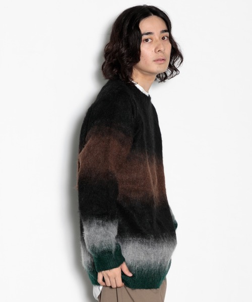 AMERICAN RAG CIE(アメリカンラグシー)の「シャギーグラデーションニットプルオーバー(ニット/セーター・メンズ・ブラウン/グリーン/レッド・L/M)」の6枚目の写真