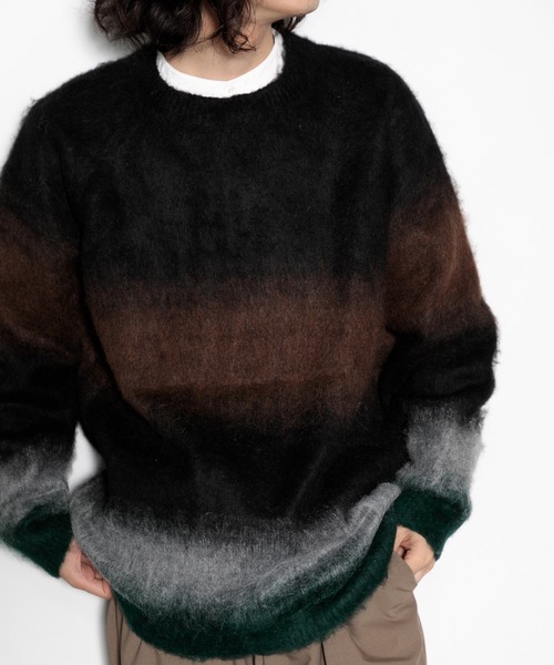 AMERICAN RAG CIE(アメリカンラグシー)の「シャギーグラデーションニットプルオーバー(ニット/セーター・メンズ・ブラウン/グリーン/レッド・L/M)」の9枚目の写真