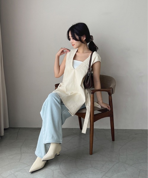 Olu.（オルドット）の「サイドリボンVネックベスト（ベスト・レディース・カーキ/アイボリー/ブラウン・FREE）」の21枚目の写真