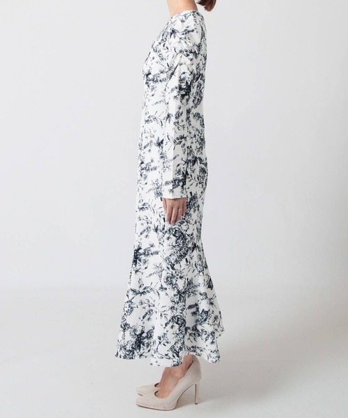 Julia Boutique(ジュリアブティック)の「トワルドジュイ柄チェーン付きマーメイドワンピース/23511(ワンピース・レディース・グレイッシュブルー・ONE)」の9枚目の写真