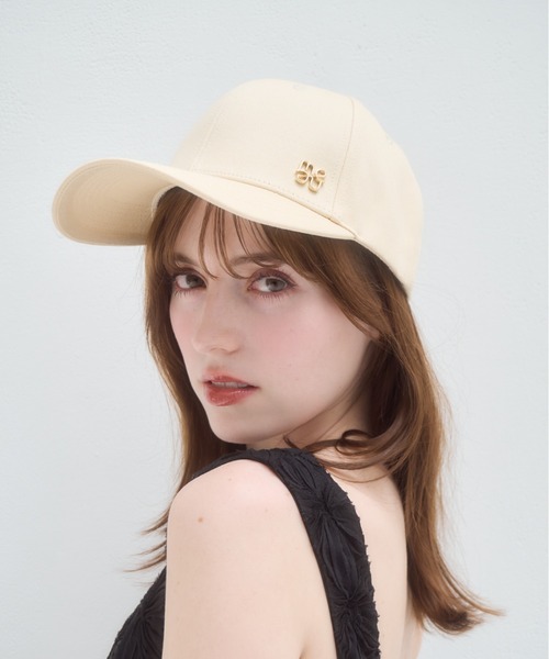 mellowneon(メロウネオン)の「ロゴポイントキャップ(キャップ・レディース・チャコールグレー/ベージュ/アイボリー/ブラック・FREE)」の1枚目の写真