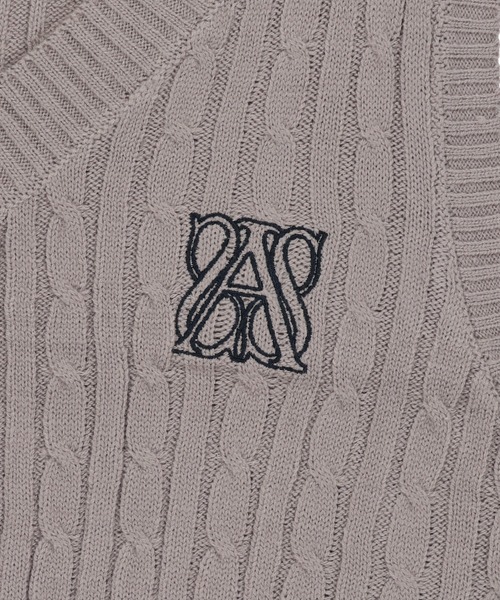 SPINNS（スピンズ）の「ショート丈ケーブルニットベスト（ベスト・レディース・ダークブルー/グレー/ネイビー/ダークパープル/アイボリー・ONESIZE）」の10枚目の写真