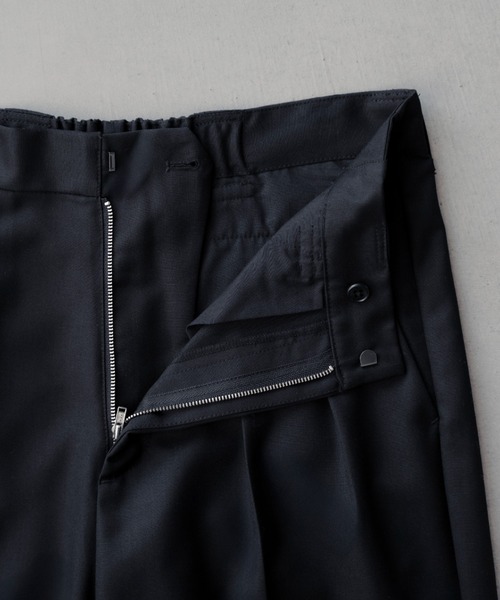 Center press two tuck wide straight slacks / センタープレス