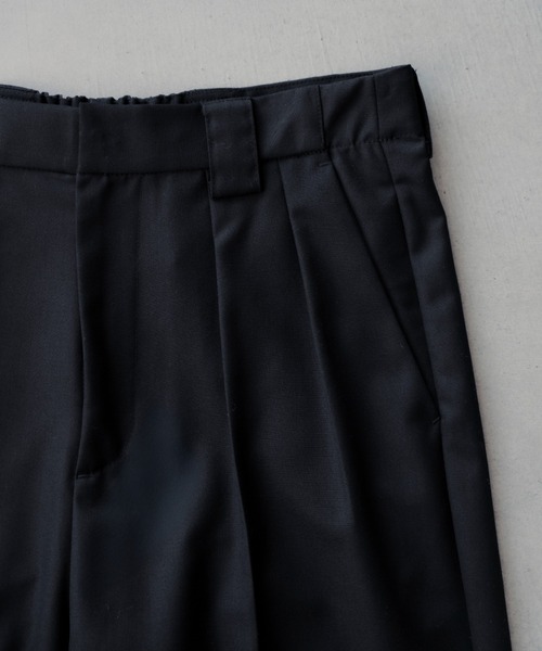Center press two tuck wide straight slacks / センタープレス