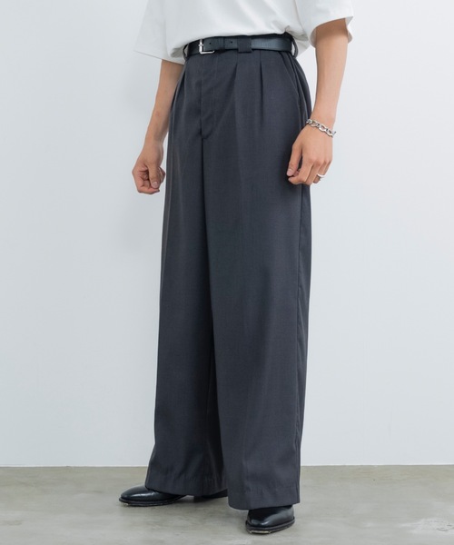 Center press two tuck wide straight slacks / センタープレス