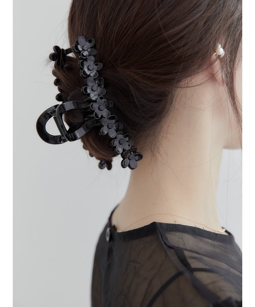 amel（エイメル）の「フラワーヘアクリップ（バレッタ/ヘアクリップ・レディース・ブラック・FREE）」の4枚目の写真