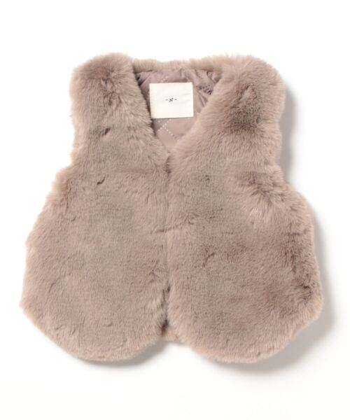 aimoha（アイモハ）の「【aimoha-KIDS-】子供服　かわいいフェイクファーベスト（ベスト・キッズ・ブラウン/ダークグレー/オフホワイト/ピンク/ベージュ・110/80/100/120/90）」の4枚目の写真