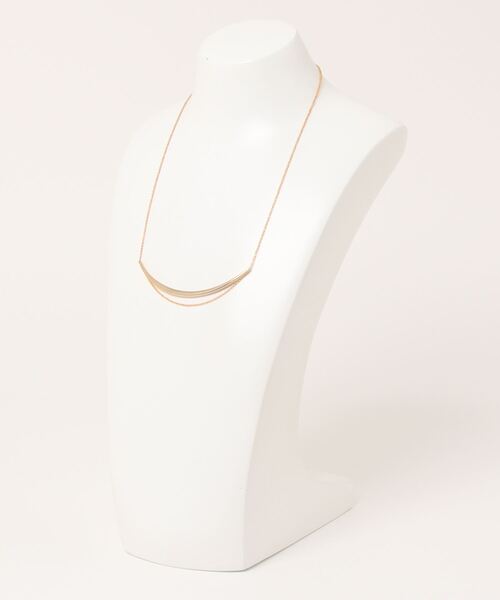 Mila Owen（ミラオーウェン）の「チェーンステックカーブネックレス（ネックレス・レディース・ゴールド/シルバー・FREE）」の4枚目の写真