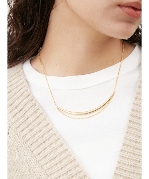 Mila Owen（ミラオーウェン）の「チェーンステックカーブネックレス（ネックレス・レディース・ゴールド/シルバー・FREE）」の2枚目の写真