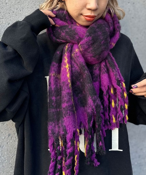 CIAOPANIC（チャオパニック）の「フリンジビックチェックマフラー（マフラー・レディース・イエロー/グレー/レッド/パープル/ホワイト/ブルー・FREE）」の5枚目の写真