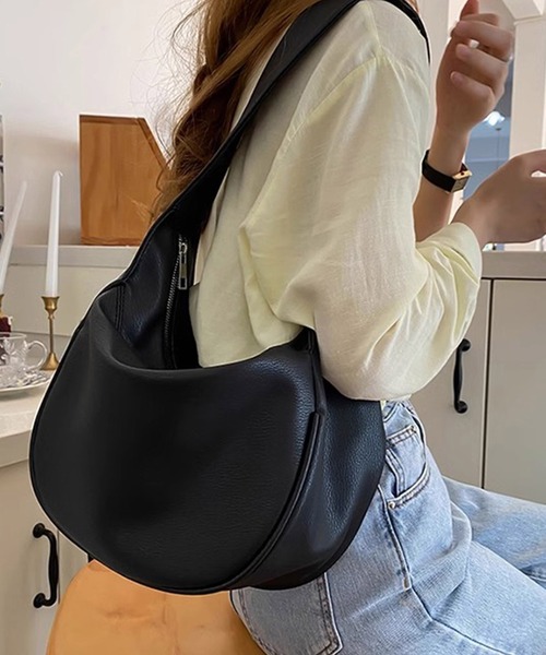 Dita Muaj.（ディータムアージュ）の「ワイドベルトハーフムーンショルダーバッグ（ショルダーバッグ・レディース・ホワイト/ブラック・FREE）」の9枚目の写真