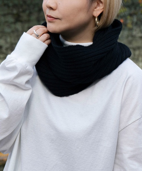 THE INOUE BROTHERS（ザイノウエブラザーズ）の「【別注】THE INOUE BROTHERS Snood Baby Alpaca TIB23-AL1121FG（ストール/ショール・メンズ・ブラック・ONE SIZE）」の19枚目の写真