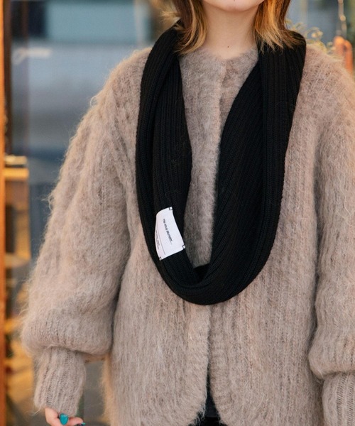 THE INOUE BROTHERS（ザイノウエブラザーズ）の「【別注】THE INOUE BROTHERS Snood Baby Alpaca TIB23-AL1121FG（ストール/ショール・メンズ・ブラック・ONE SIZE）」の20枚目の写真