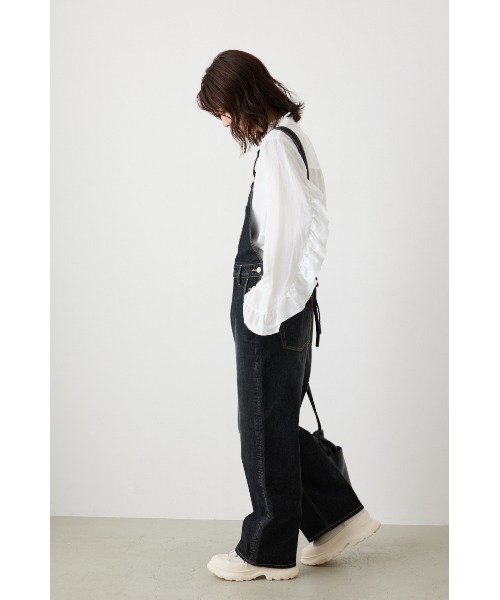 RODEO CROWNS WIDE BOWL（ロデオクラウンズワイドボウル）の「バックリボンサロペット（つなぎ/オールインワン・レディース・ブラック/ブルー・SMALL/MEDIUM）」の3枚目の写真