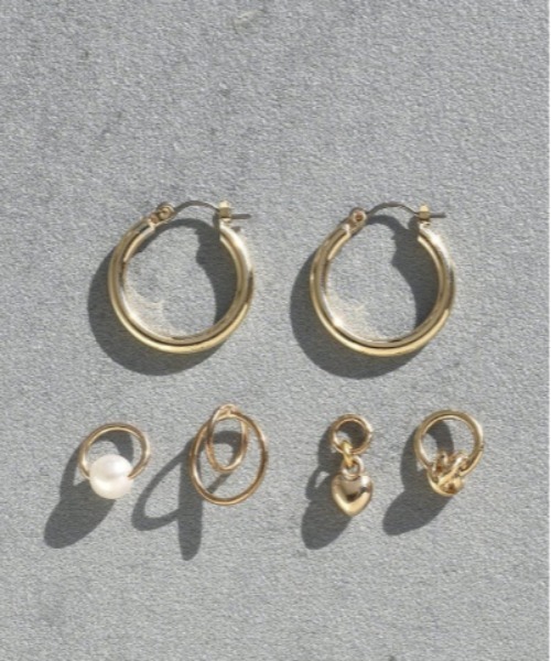 GOLDY（ゴールディ）の「【GOLDY】アッセンブル チャーム アシンメトリー フープ ピアス / 1230101※（ピアス（両耳用）・レディース・シルバー/ゴールド・FREE）」の13枚目の写真