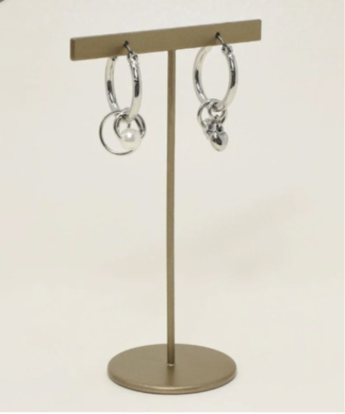 GOLDY（ゴールディ）の「【GOLDY】アッセンブル チャーム アシンメトリー フープ ピアス / 1230101※（ピアス（両耳用）・レディース・シルバー/ゴールド・FREE）」の14枚目の写真