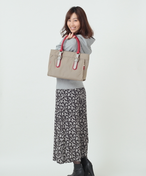 SAZABY（サザビー）の「LOL-02/トート（トートバッグ・レディース・ブラック/エンジ/ブルー系その他・FREE）」の3枚目の写真