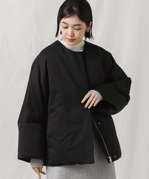 Gready Brilliant（グレディブリリアン）の「マフラードルマンダウンジャケット（ダウンジャケット/コート・レディース・ブラック/アイボリー・38）」の13枚目の写真