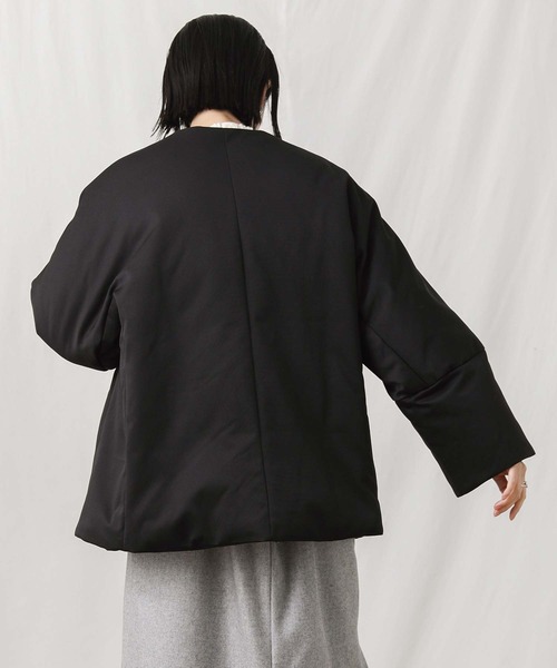 Gready Brilliant（グレディブリリアン）の「マフラードルマンダウンジャケット（ダウンジャケット/コート・レディース・ブラック/アイボリー・38）」の15枚目の写真