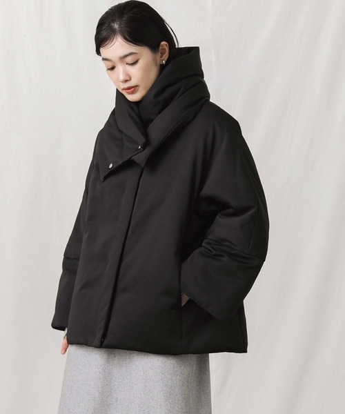 Gready Brilliant（グレディブリリアン）の「マフラードルマンダウンジャケット（ダウンジャケット/コート・レディース・ブラック/アイボリー・38）」の21枚目の写真