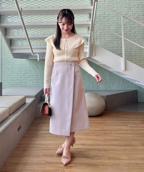 couture brooch(クチュールブローチ)の「◆【2024春新作】【前後2WAY】ビッグカラーニット(ニット/セーター・レディース・オフホワイト/ブラック/サンドベージュ/パープル・38/42)」の17枚目の写真