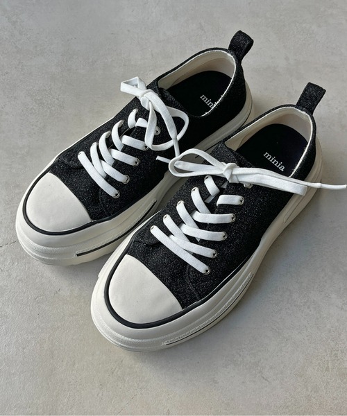 CPCM（シーピーシーエム）の「厚底ローカットラメスニーカー（スニーカー・レディース・シルバー/シルバー系その他/ゴールド/ブラック・SMALL/MEDIUM/LARGE）」の2枚目の写真