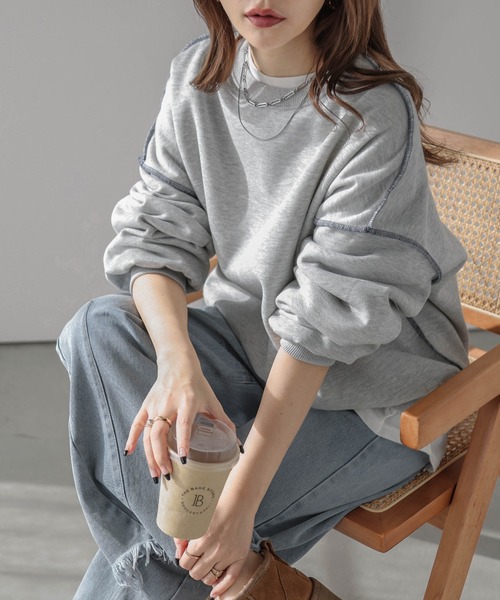 AMELY(エミリー)の「裏起毛スウェットプルオーバー(スウェット・レディース・グレー/ブラック/ホワイト/ネイビー・フリー)」の19枚目の写真