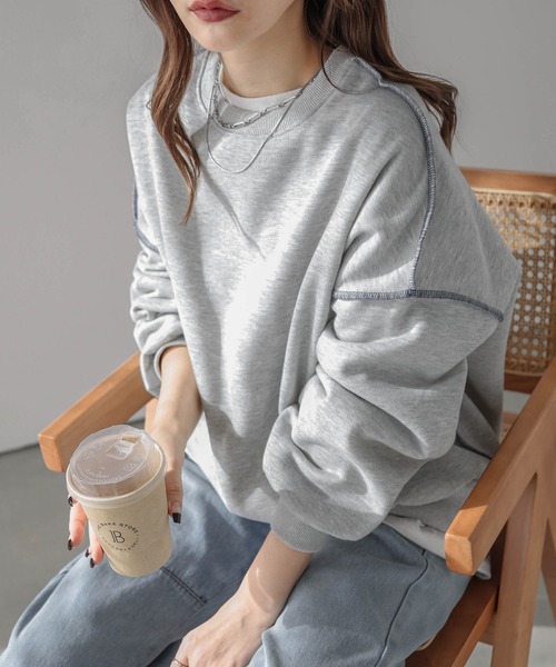 AMELY(エミリー)の「裏起毛スウェットプルオーバー(スウェット・レディース・グレー/ブラック/ホワイト/ネイビー・フリー)」の22枚目の写真