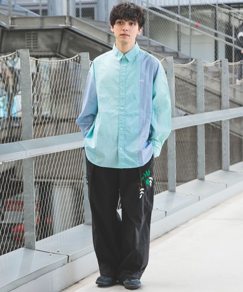 REmastered（リマスタード）の「【REmastered】サイドポケット刺繍/リメイク風ルーズカーゴパンツ（カーゴパンツ・メンズ・ブラック/カーキ・MEDIUM/LARGE）」の9枚目の写真