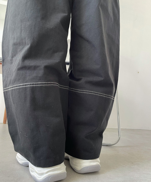 Ada.(エイダ)の「コットンツイル 配色ステッチ カーブパンツ(その他パンツ・レディース・ベージュ/チャコール/アイボリー/ブラック・L/M)」の18枚目の写真