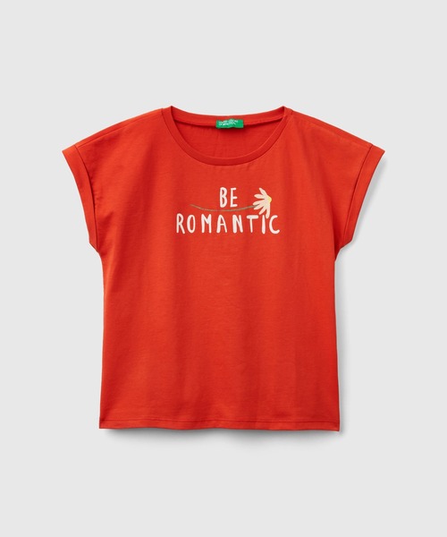 BENETTON (UNITED COLORS OF BENETTON)（ベネトンユナイテッドカラーズオブベネトン）の「キッズフロントグリッタープリント半袖Tシャツ・カットソーG（Tシャツ/カットソー・キッズ・オレンジ/オフホワイト/カーキ/レッド/ラベンダー・MEDIUM/SMALL/X-LARGE/LARGE）」の4枚目の写真