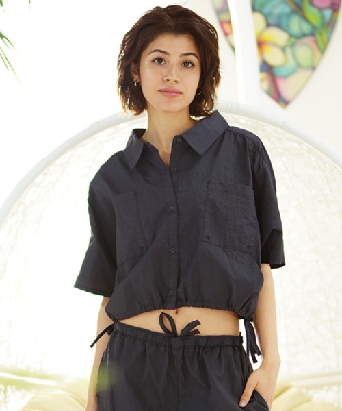 ROXY（ロキシー）の「ROXY/ロキシー ショート丈半袖シャツ ラッシュガード 水陸両用  ユーティリティ セットアップ対応   RLY242015（シャツ/ブラウス・レディース・ブラック/ライトグリーン/テラコッタ・M/L）」の6枚目の写真