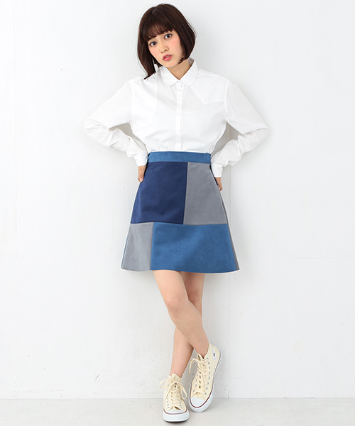 Ray BEAMS（レイビームス）の「◇Ray BEAMS / スエード パッチワーク ミニスカート（スカート・レディース・ダークブラウン/ネイビー・0/1）」の10枚目の写真