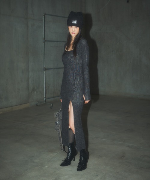 BLONDEY（ブロンディ）の「スクエアリブニットロングワンピース（ワンピース・レディース・レッド/カーキ/ブラック/ネイビー・FREE）」の5枚目の写真