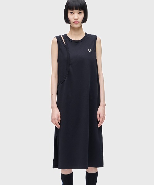 FRED PERRY（フレッドペリー）の「Layered Ringer Dress（ワンピース・レディース・ブラック・8/10）」の4枚目の写真