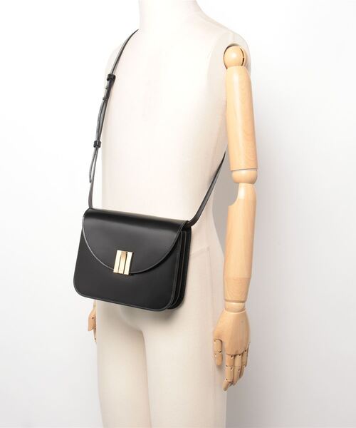 BALLY（バリー）の「OLLAM FLAP（ショルダーバッグ・レディース・ブラック・ONESIZE）」の7枚目の写真