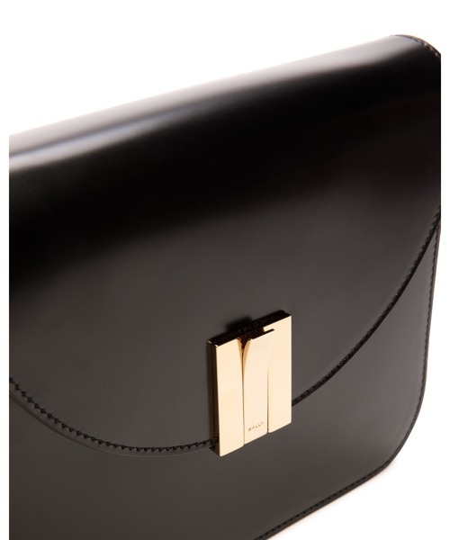 BALLY（バリー）の「OLLAM FLAP（ショルダーバッグ・レディース・ブラック・ONESIZE）」の3枚目の写真