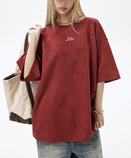 aimoha（アイモハ）の「aimoha outdoorユニセックス　スエード　刺繍Tシャツ (SS)（Tシャツ/カットソー・レディース・オフホワイト/ブラック/グリーン/レッド・LARGE/X-LARGE/MEDIUM）」の4枚目の写真