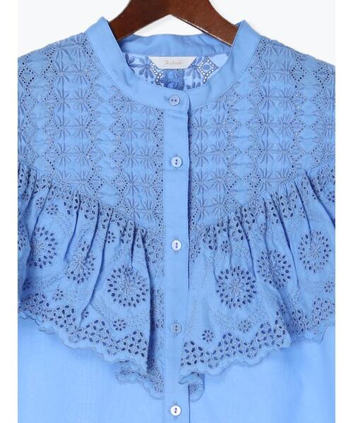 Te chichi（テチチ）の「エンブロイダリーフリルブラウス